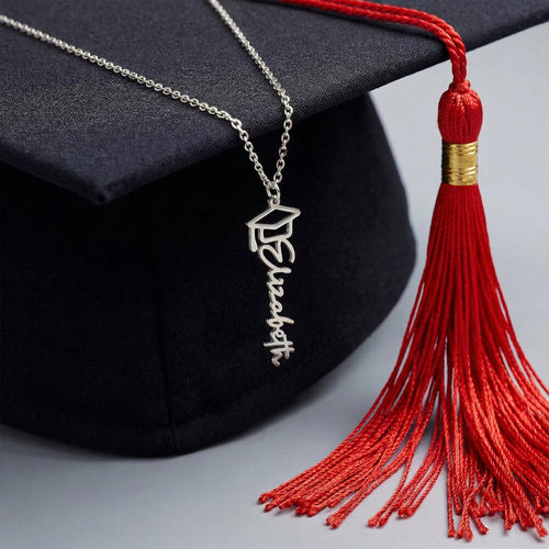 Personalised Graduation Cap Name Necklace – Custom Graduation Jewelry Gift for Her Achievement