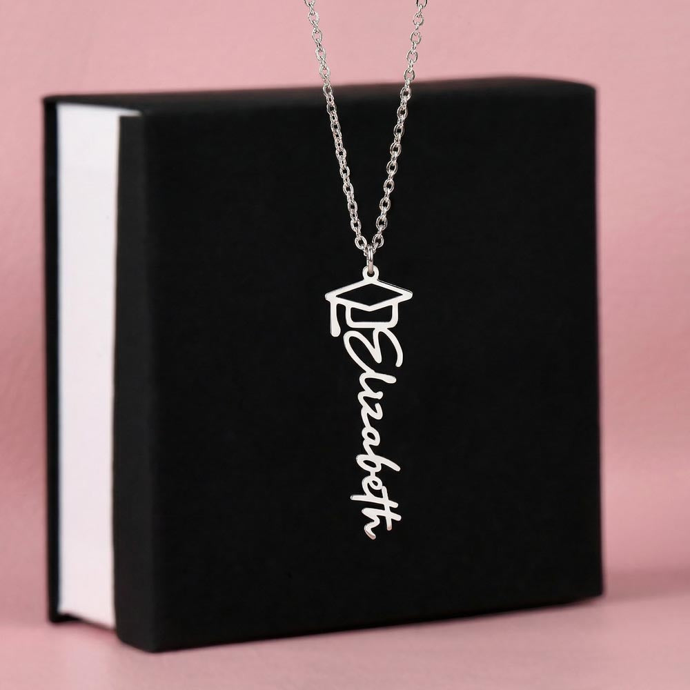 Personalised Graduation Cap Name Necklace – Custom Graduation Jewelry Gift for Her Achievement